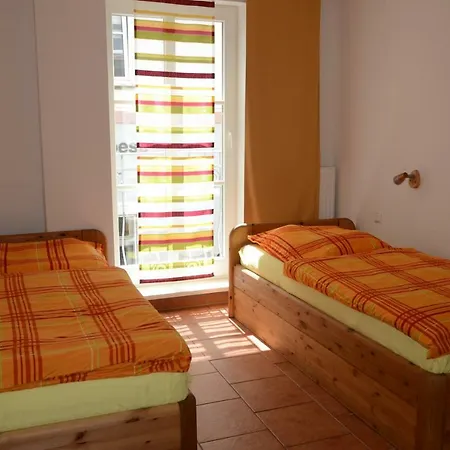 Apartment Ferienresidenz Am Strom Rostock